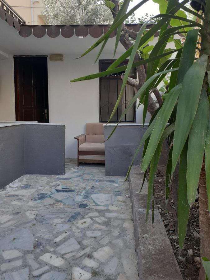 Og-Erim Hotel Kuşadası Buitenkant foto